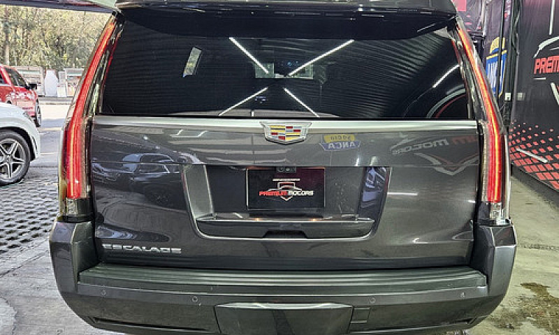 Cadillac Escalade 20...