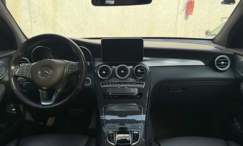 Mercedes Benz Glc 43...