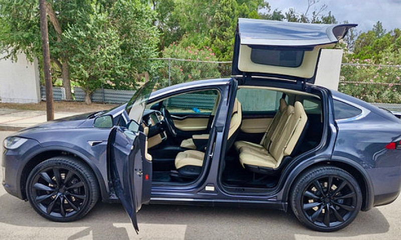 2017 Tesla Modelo X ...