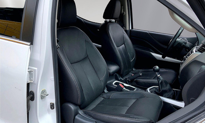 Nissan Np300 Frontie...