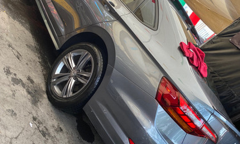 Volkswagen Jetta 1.4...