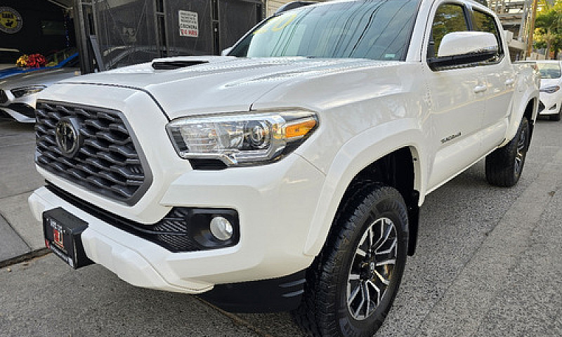 Toyota  Tacoma  2020...