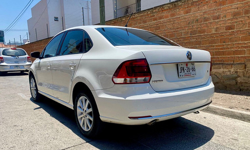 Volkswagen Vento 1.6...