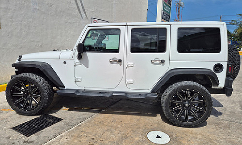 Jeep Wrangler 3.7 Un...