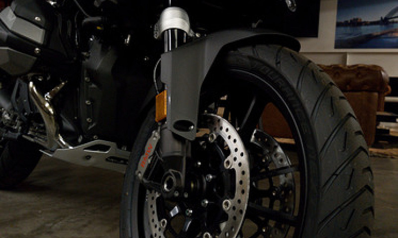 R 1300 Gs Equipada...