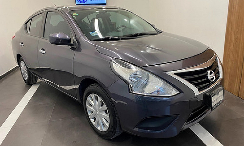 Nissan Versa 2018...