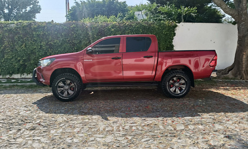 Toyota Hilux 2.7 Cab...