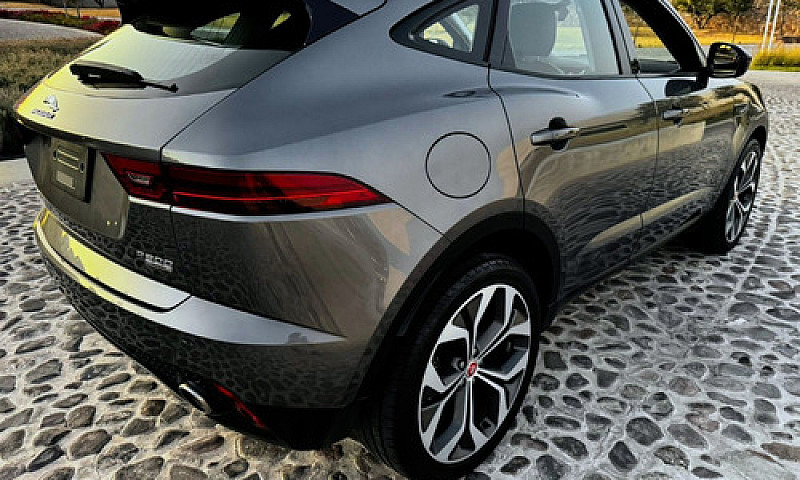 Jaguar E-Pace...