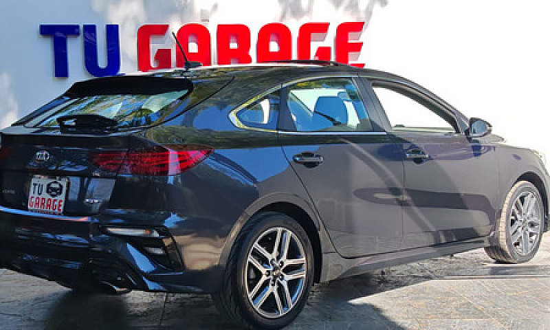 Kia Forte 1.6L Turbo...