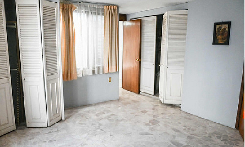 Hermosa Casa En Jard...