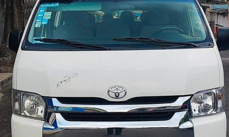 Toyota Hiace 2.7 Bus...