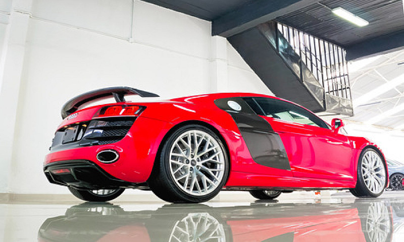 Audi R8 5.2L V10 Qua...