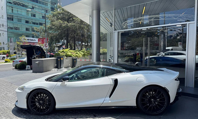 Mclaren Gt...