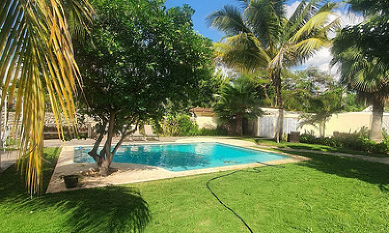 Residencia Con Gran ...