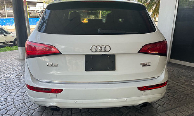 Audi Q5 2015...