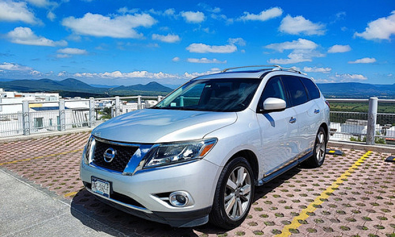 Nissan Pathfinder 3....
