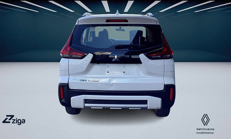 Mitsubishi Xpander 2...