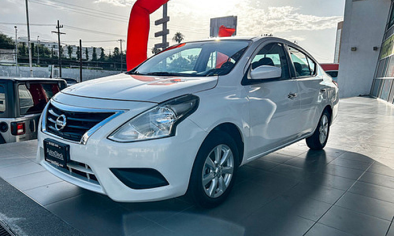 Nissan Versa 2019...