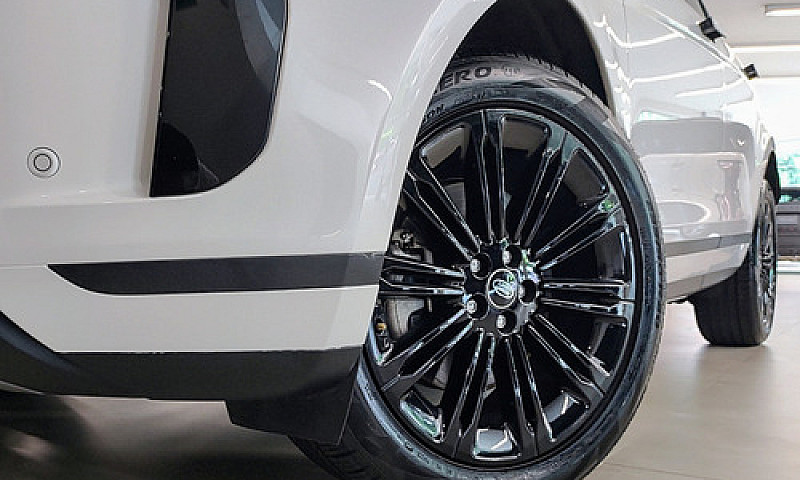 Land Rover Evoque 2....