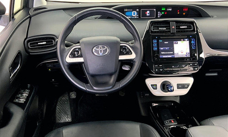 Toyota Prius 2017...