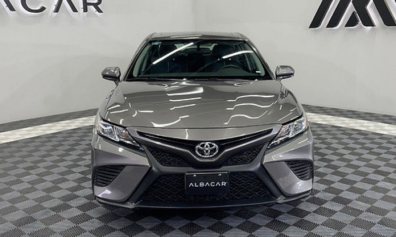 Toyota Camry 2019...
