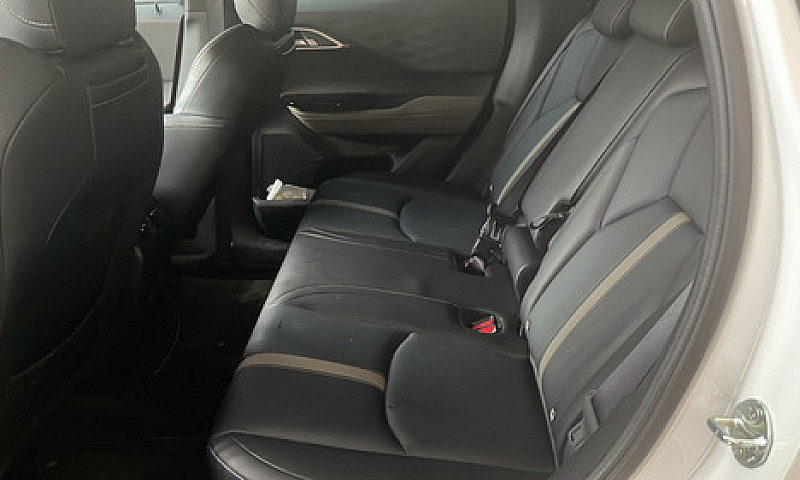 Mitsubishi Outlander...