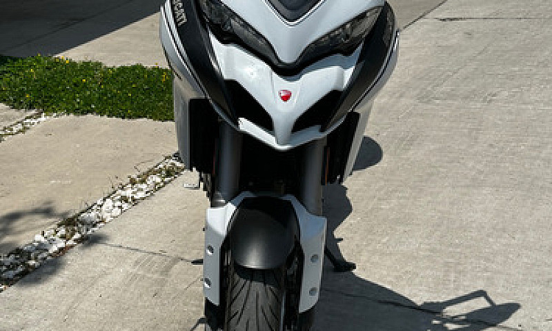 Ducati Multistrada 1...