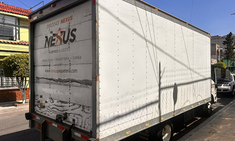 Camión Isuzu Elf 400...