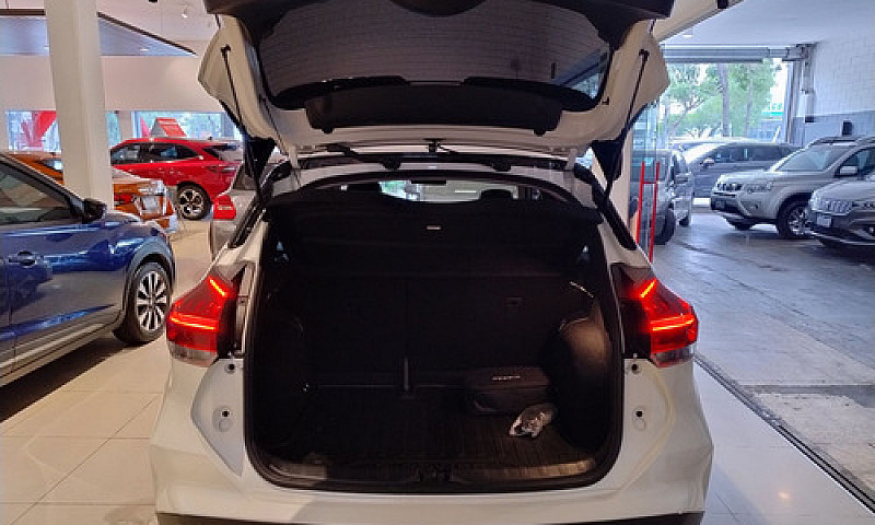 Nissan Kicks 2024...