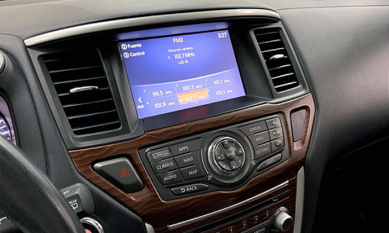 Nissan Pathfinder 20...