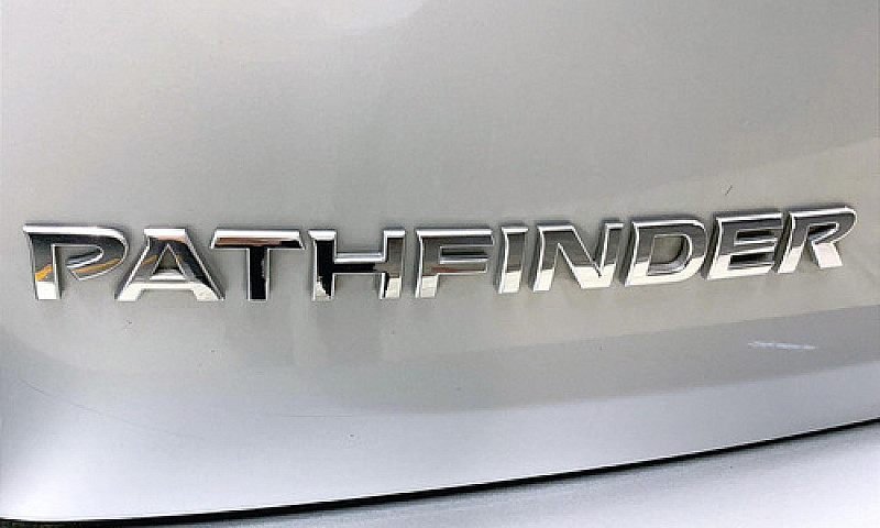 Nissan Pathfinder 20...