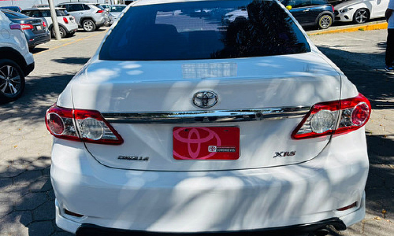 Toyota Corolla 2011...