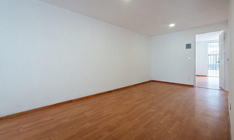 Casa Remodelada En V...