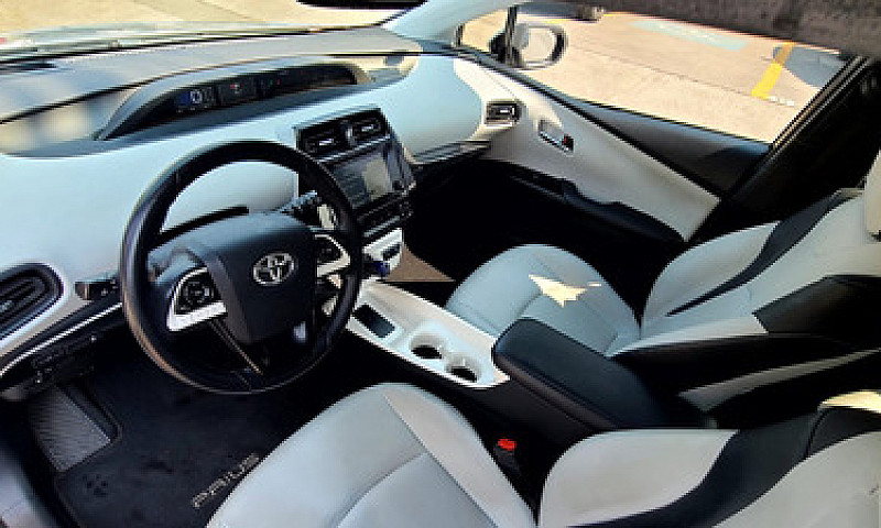 Toyota Prius 2018...