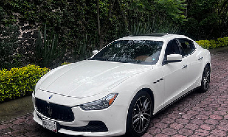 Maserati Ghibli...