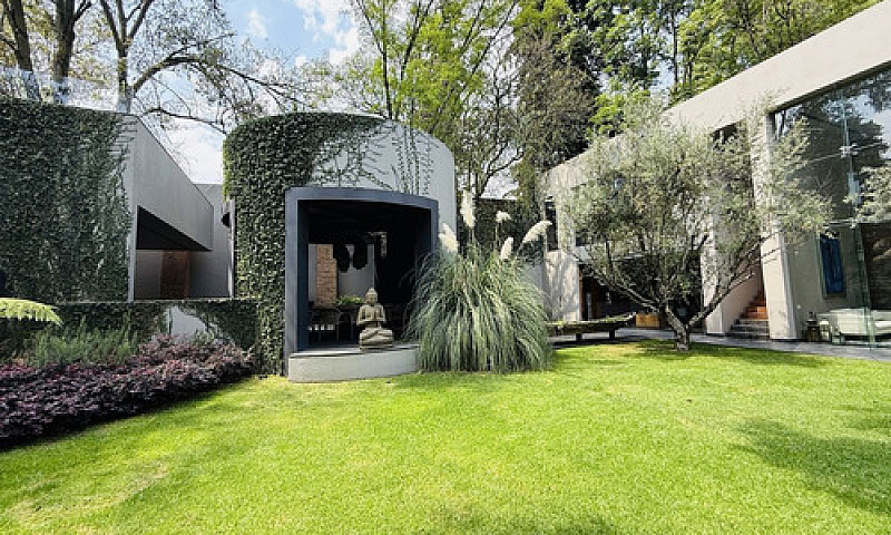 Exclusiva Residencia...