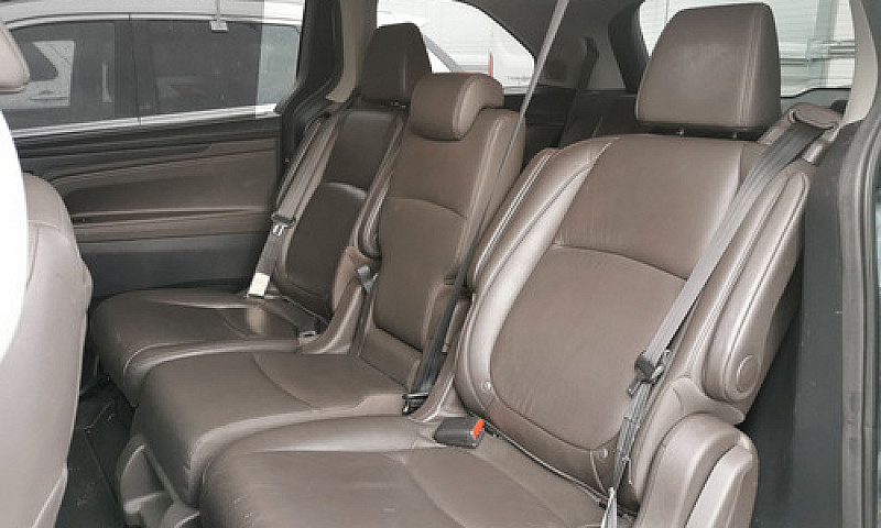 Honda Odyssey 2018 3...