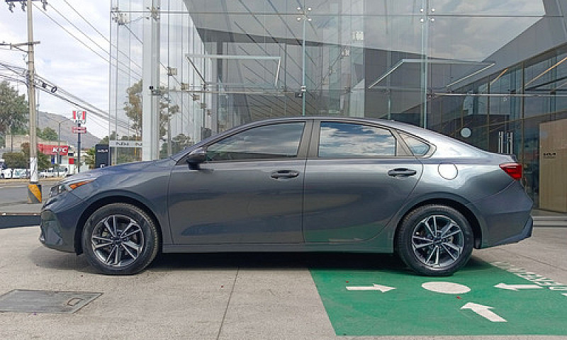 Kia Forte 2023...