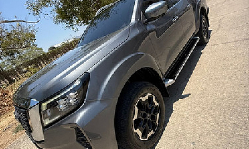 Nissan Frontier 2.5 ...