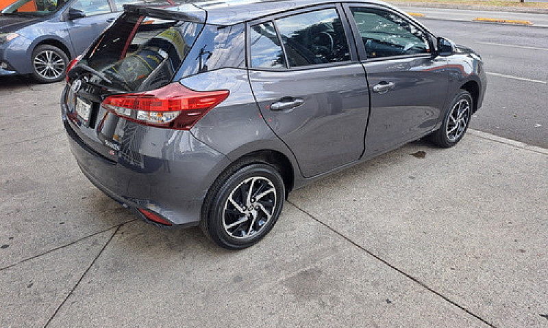 Toyota Yaris 1.5 5P ...