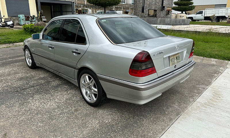 Mercedes Benz C230 K...
