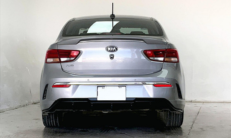 Kia Rio 2021...