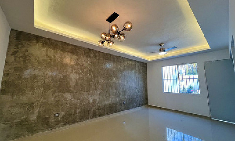 Casa En Venta En Ciu...