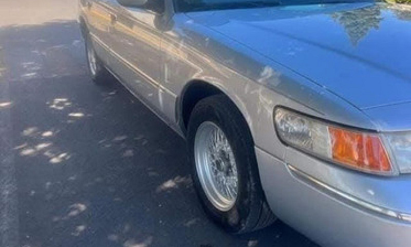 Ford Grand Marquis L...
