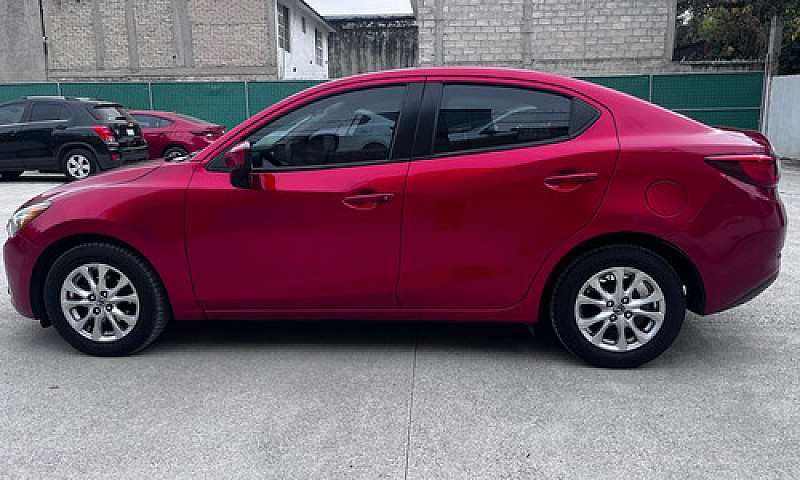 Mazda Mazda 2 2019...