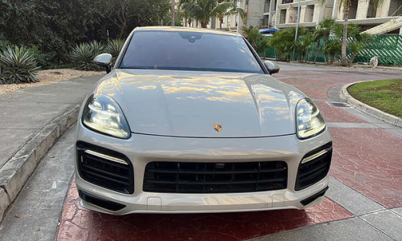 Porsche Cayenne Coup...