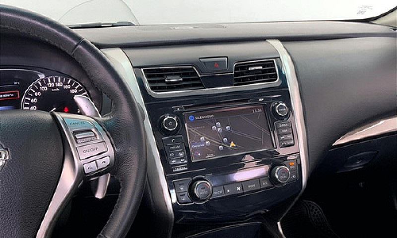 Nissan Altima 2016...