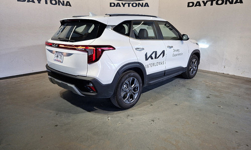 Kia  Seltos  2024...