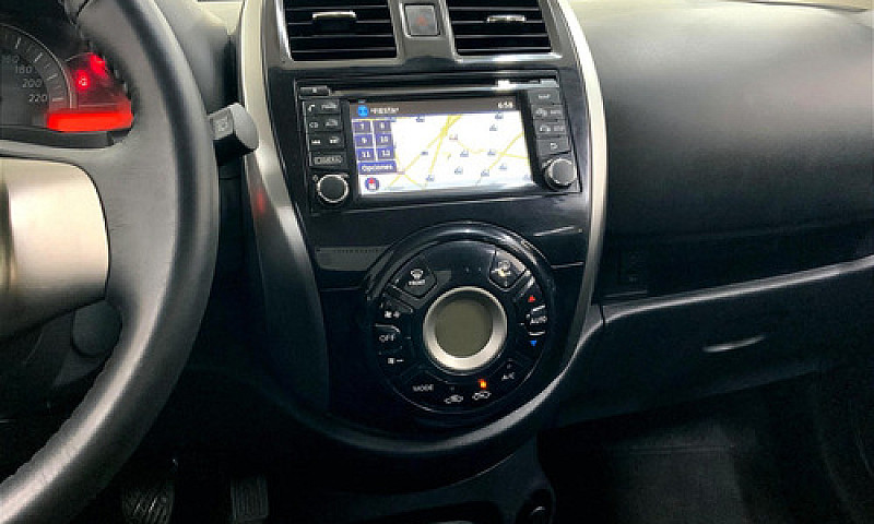 Nissan March 2017...