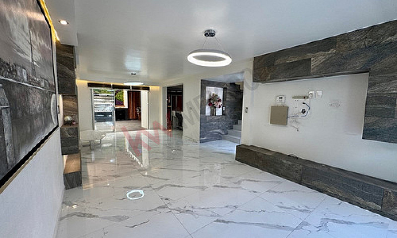 Casa Remodelada En V...